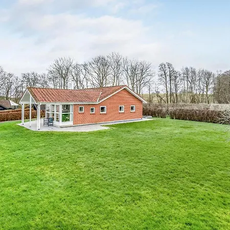 Beautiful In With Sauna, Wifi And 4 Bedrooms Feriehus *